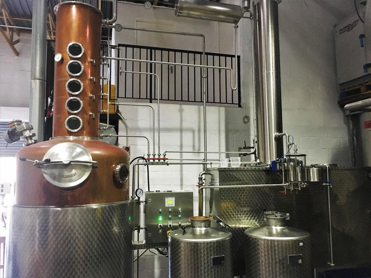 The 1000L Kothe copper potstill at the Strand distillery