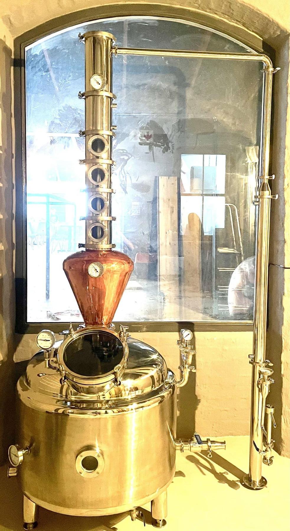Custom 200L still designed by Benedikt Blomendahl